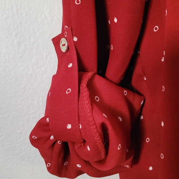 CHOCOLATE red top. Sz M. Zipper detail - Picture 8 of 11